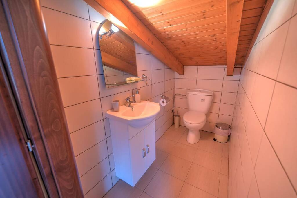 Zoe'S Apartments Nea Iraklitsa Eksteriør billede