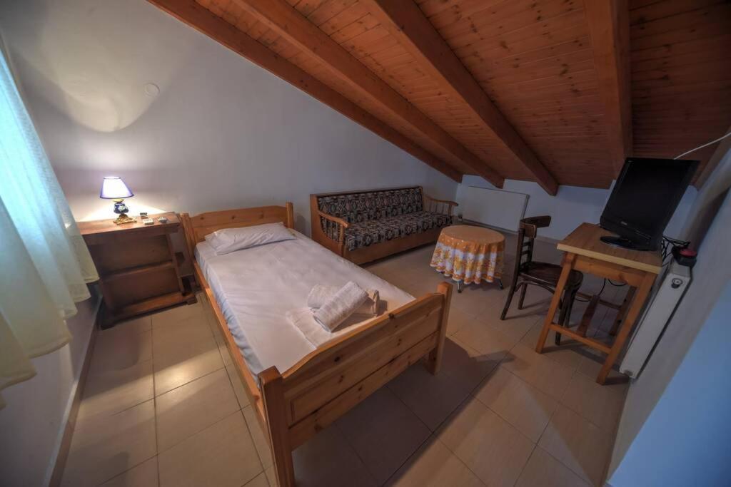 Zoe'S Apartments Nea Iraklitsa Eksteriør billede