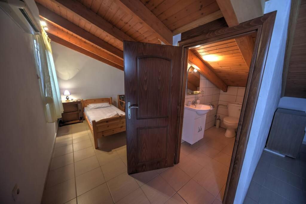 Zoe'S Apartments Nea Iraklitsa Eksteriør billede